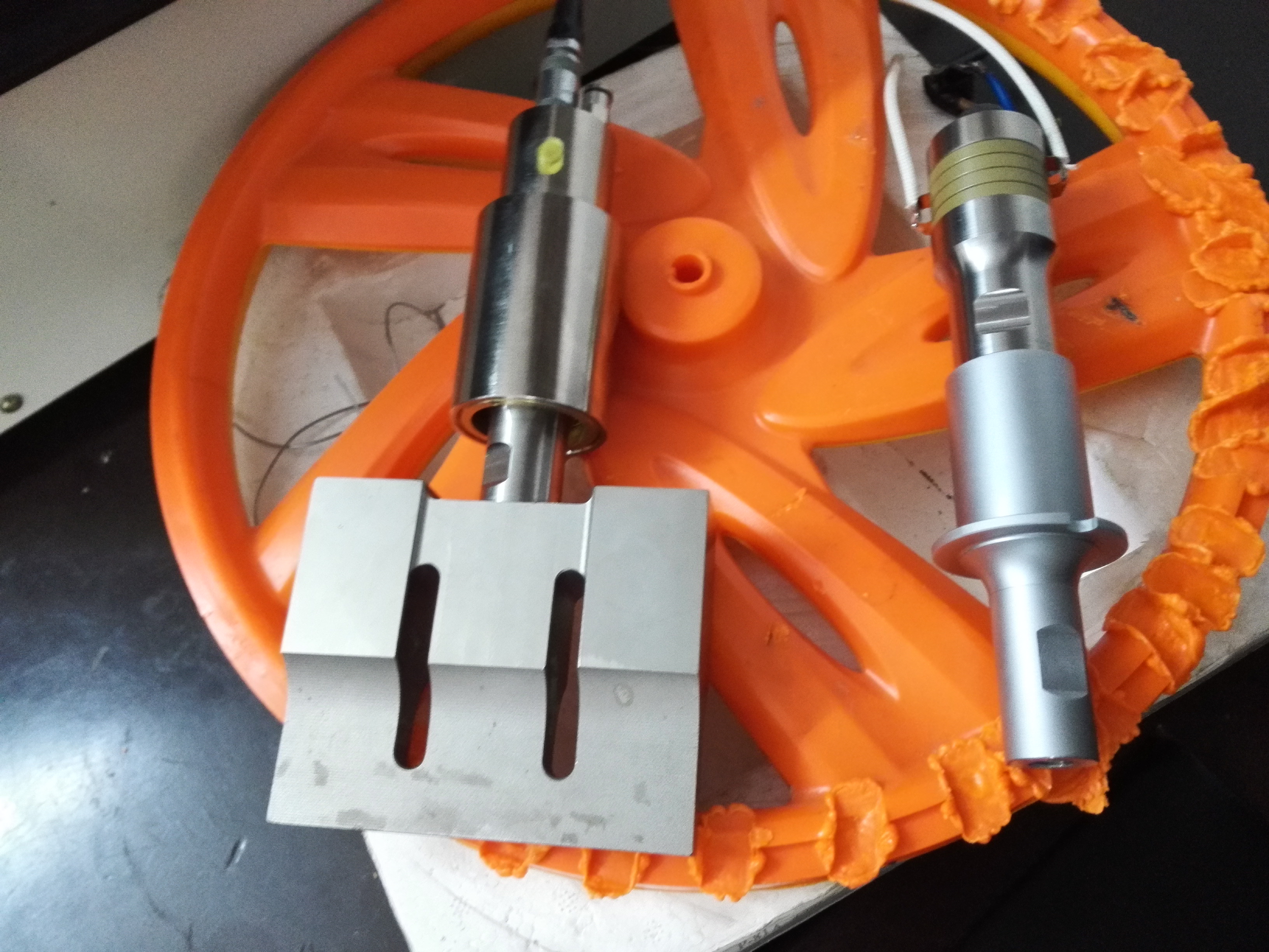 Aplicação de Dicing com tecnologia ultra-sônica
